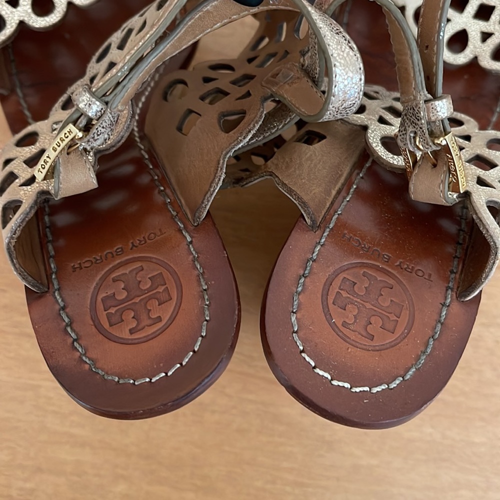Tory Burch Lace Detail Cork Wedges - Silver + Brown - Size 7.5 - Picture 4 of 10